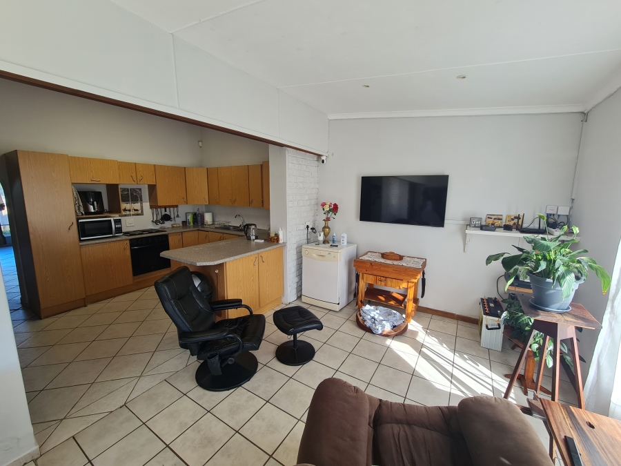3 Bedroom Property for Sale in Wavecrest Eastern Cape